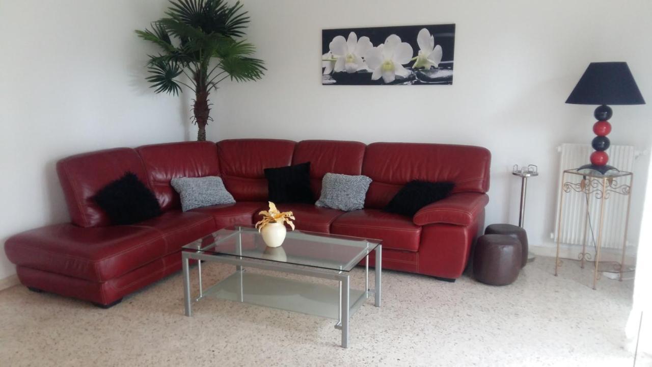 Appartement F3 Valescure Saint-Raphaël Екстериор снимка