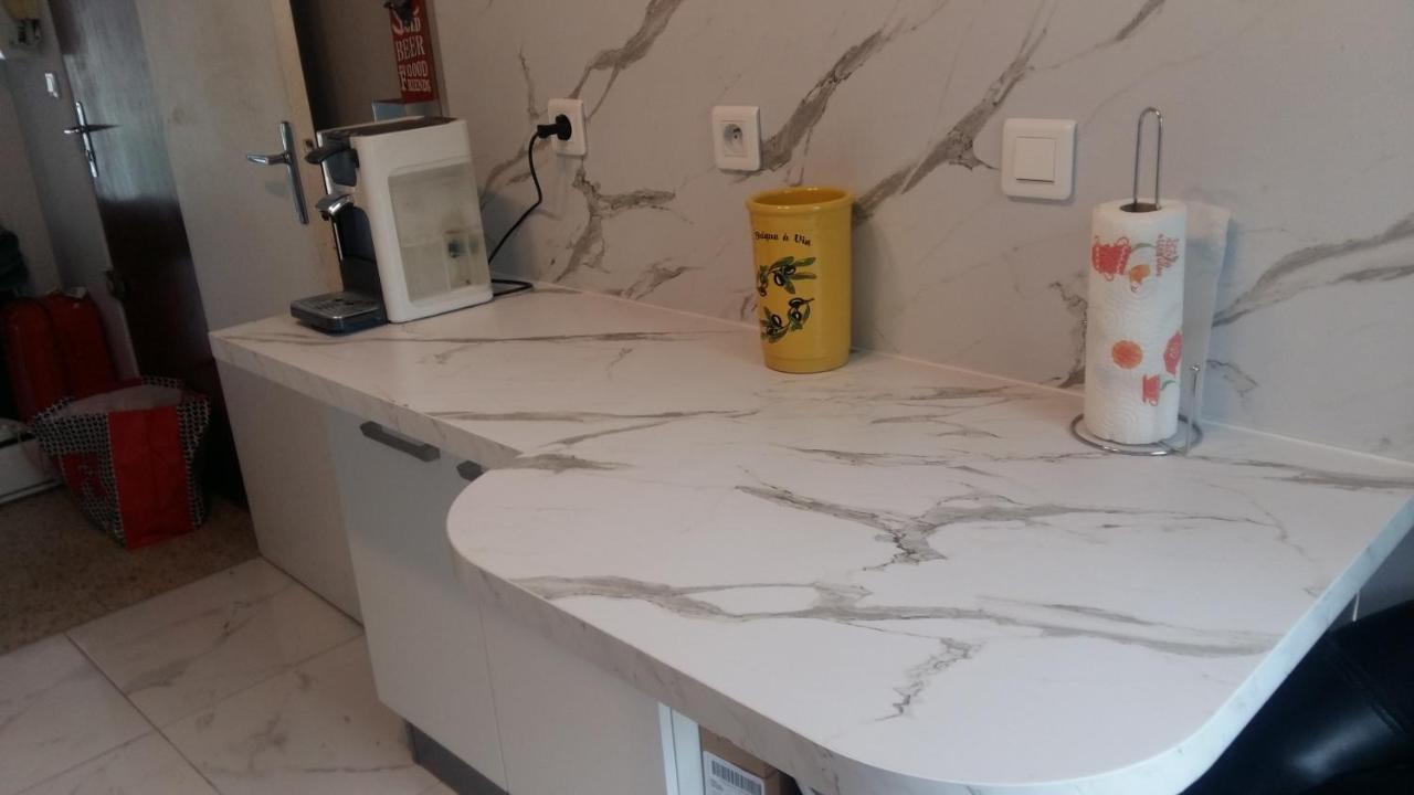Appartement F3 Valescure Saint-Raphaël Екстериор снимка
